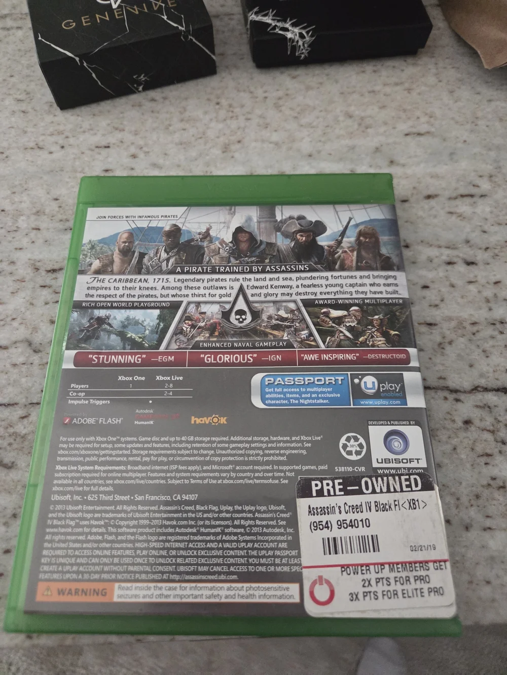 Assassin's Creed IV: Black Flag Xbox One - White, Black, Green